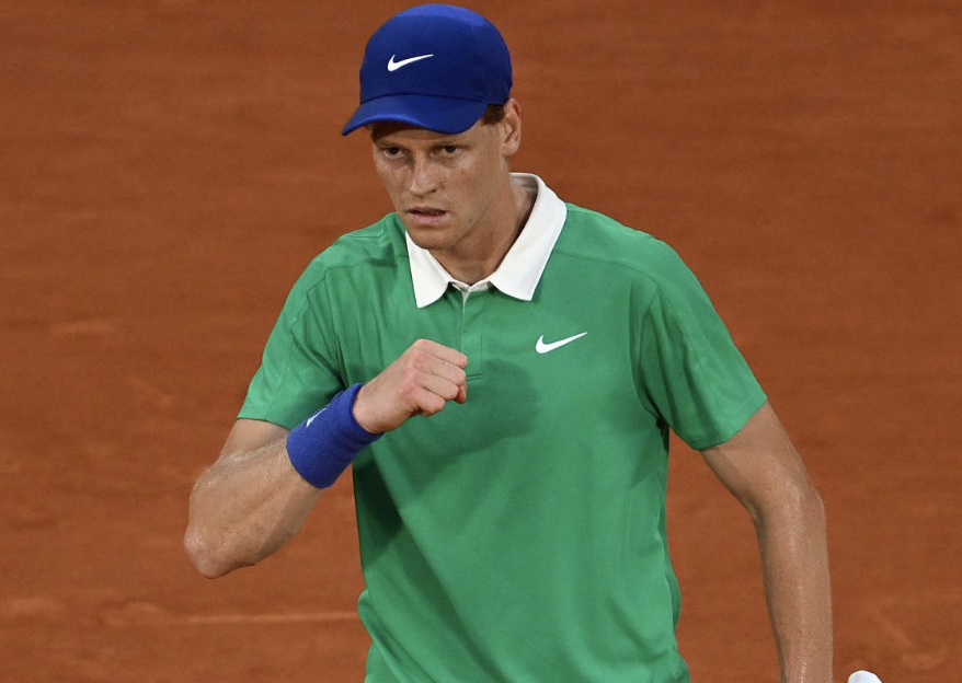 Jannik Sinner sigue imparable y accede a semifinales de Roland Garros