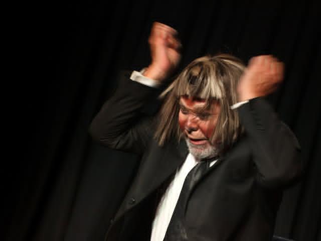 Pedro El Rojo retorna este viernes 13 al Teatro Baralt con su Informe para una Academia