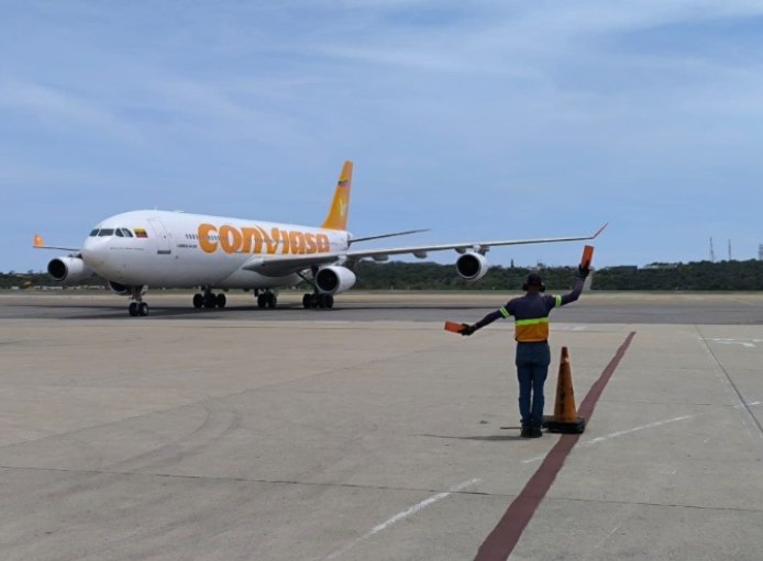 Llega al país nuevo vuelo con 203 migrantes venezolanos desde EEUU