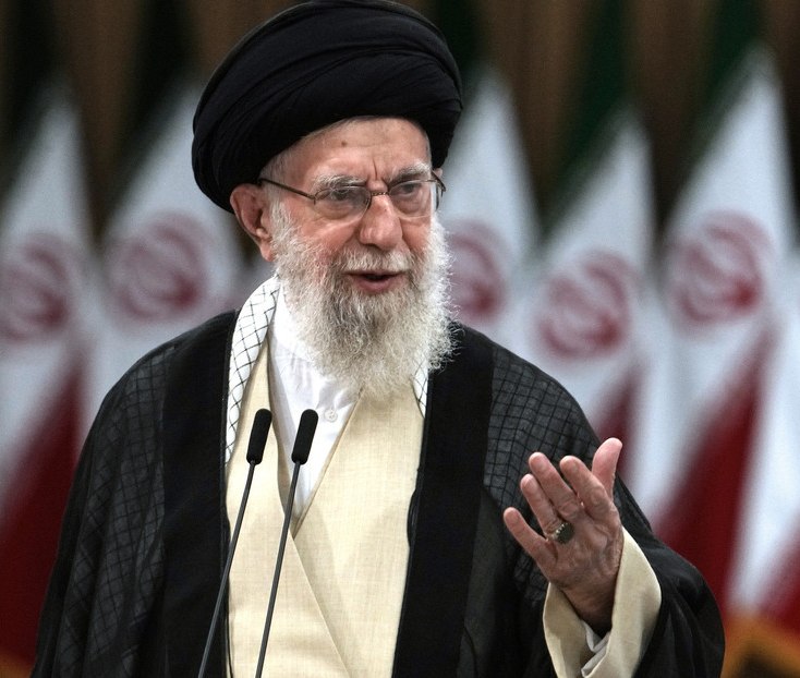 Líder supremo de Irán declara la victoria sobre Israel en ‘la guerra de 12 días’