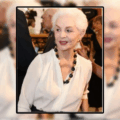 Las canas también son clase: Carolina Herrera impone estilo a los 86