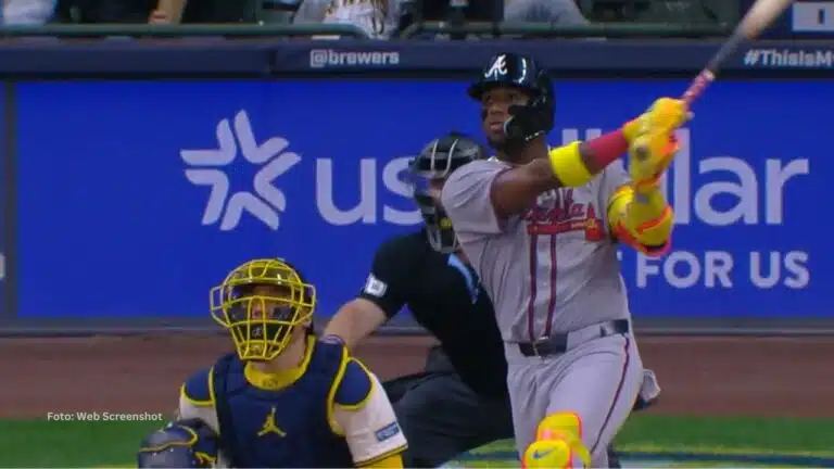 Ronald Acuña Jr. lo vuelve a hacer y conecta su quinto bambinazo del año