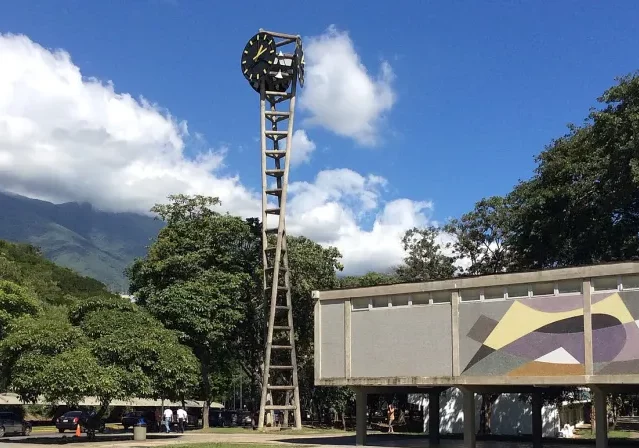 La UCV gana un premio internacional por capacitar a docentes con tecnologías de vanguardia