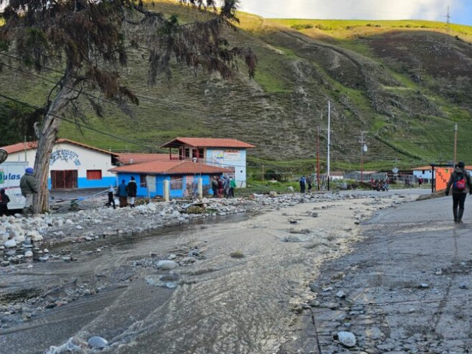 Crecida de ríos mantiene cerrada la Troncal 19 entre Barinas y Apure