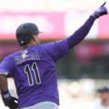 Orlando Arcia se fue para la calle en triunfo de Rockies ante Cerveceros