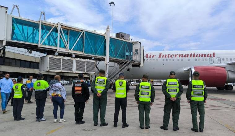 ‌Arribaron al país 141 migrantes provenientes de Estados Unidos