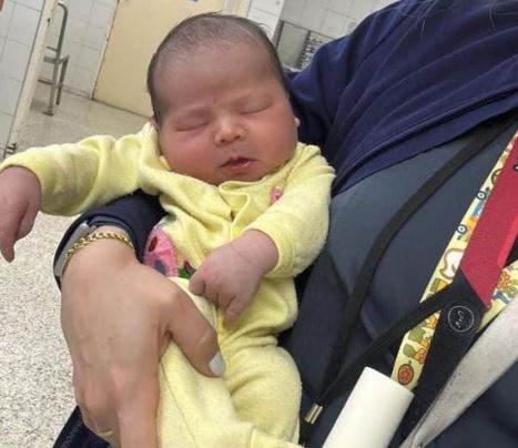 Presuntamente abandonaron a un bebé en Caracas: Estaría resguardado en el Hospital y solicitan ropita e insumos para su cuidado
