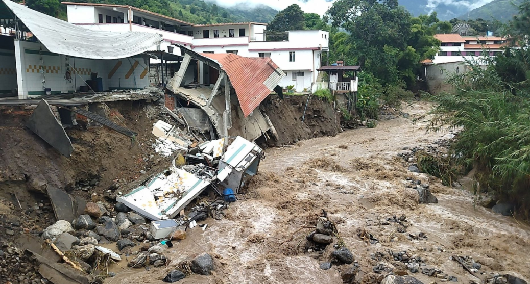 Lluvias en Mérida: Cacute recibe ayuda tras severos daños por desbordamiento del río Chama