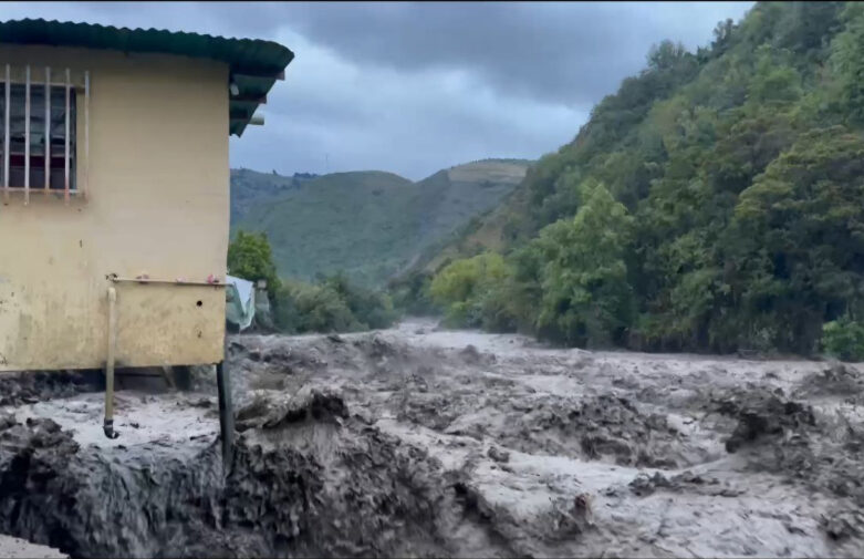 Especialistas abogan por una adecuada atención integral a niños en zonas afectadas por lluvias