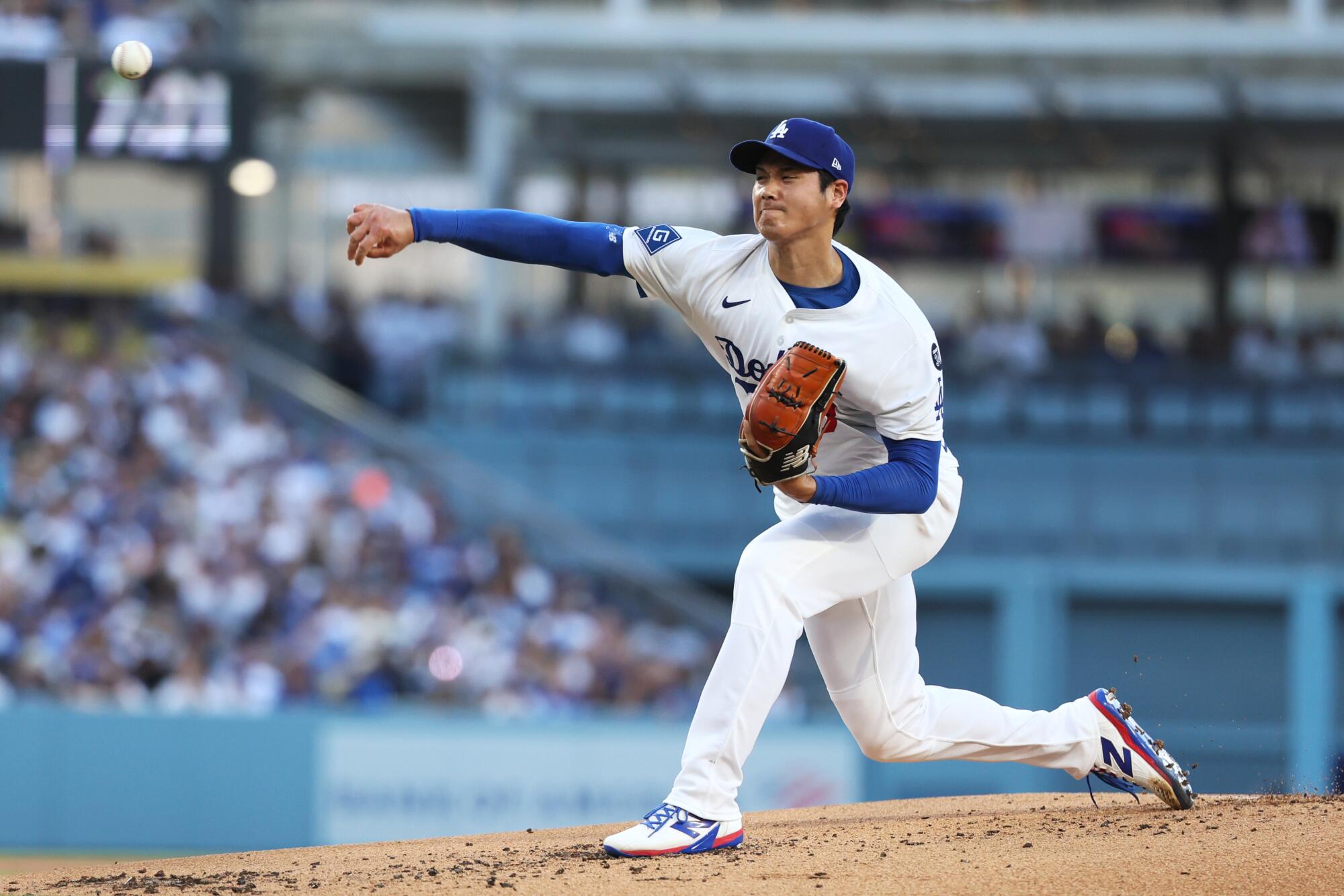 Shohei Ohtani estrenó en el montículo con los Dodgers