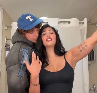 Aseguran que Beéle y Daniela Barranco están en amoríos