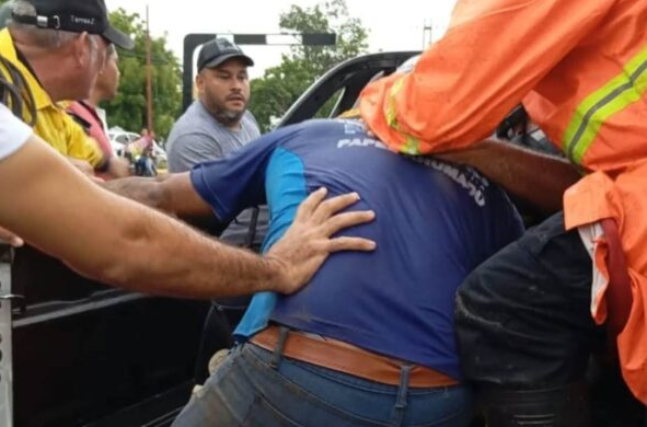 Niño de 10 años murió al ser arrastrado por la corriente en las inundaciones de Mérida