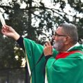 Hospitalizado en EEUU el Padre Palmar: Será intervenido del corazón el lunes 23-Jun