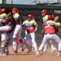 Zulianos campeones mundiales de softbol llegan a su tierra natal