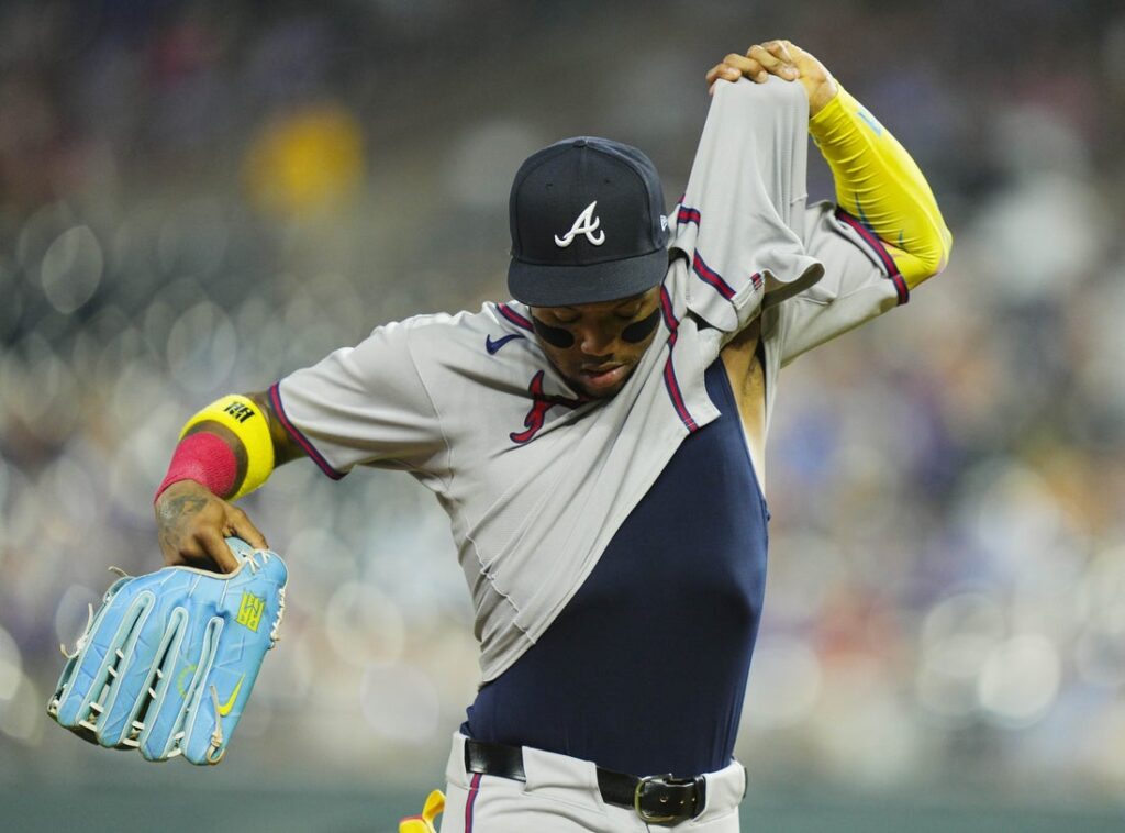 Ronald Acuña Jr. es colocado en la lista de peloteros lesionados