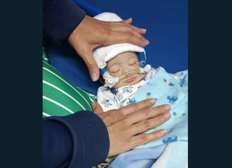 Eithan Lorett de 54 días de nacido, necesita apoyo para su tratamiento, fue diagnosticado con cardiopatía congénita, hipertensión pulmonar y shock séptico