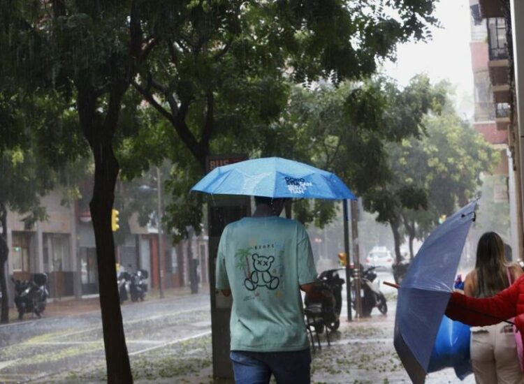 Alerta naranja en España por una dana con tormenta y granizo que llegará este sábado