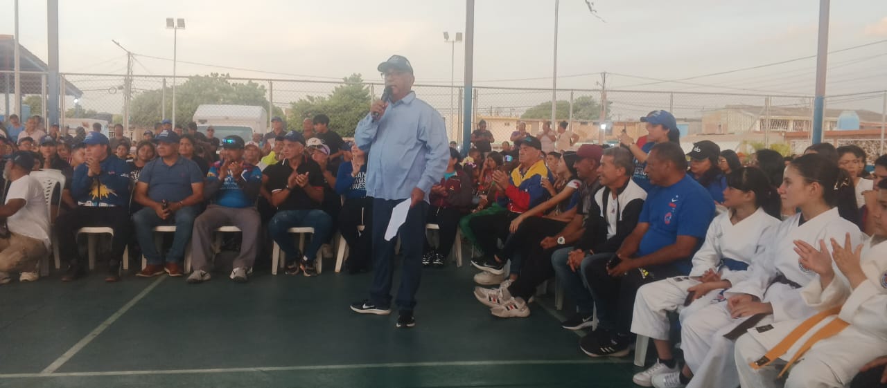 Comunidad deportiva se concentró en respaldo a la reelección de Gustavo Fernández a la Alcaldía de San Francisco