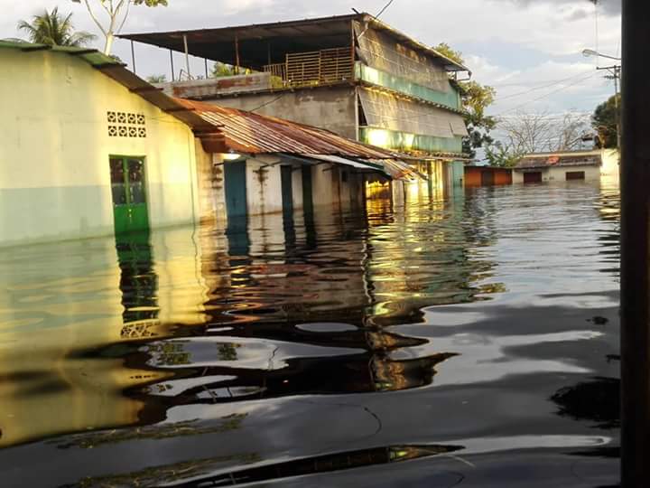 Casi mil personas están en refugios tras fuertes lluvias en Amazonas