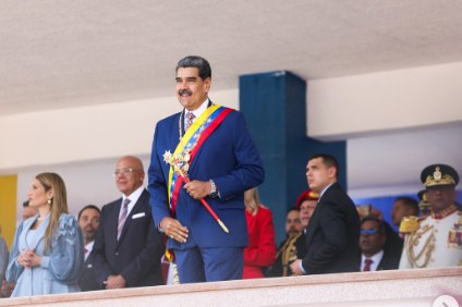 Presidente Maduro lideró acto con motivo del 214º aniversario de la Declaración de la Independencia y Día de la FANB