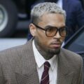 Chris Brown se declara inocente de dos cargos más por agresión en discoteca de Londres