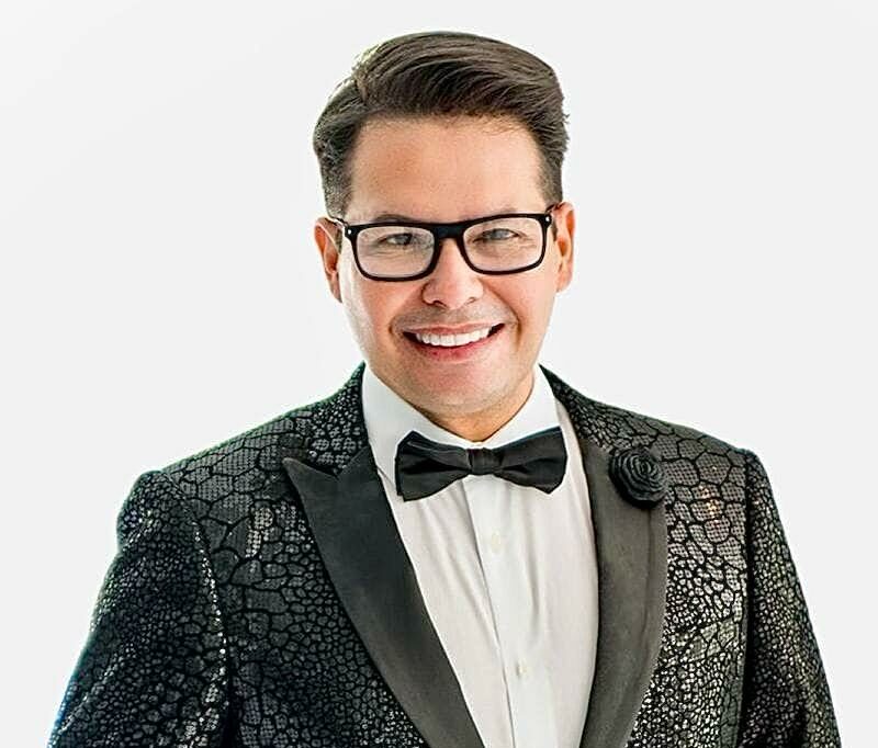 El diseñador zuliano Douglas Tapia engalanará la preliminar del “Miss Universe Latina”