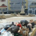A la Plaza Baralt le falta orden y limpieza: La basura está en su pedestal