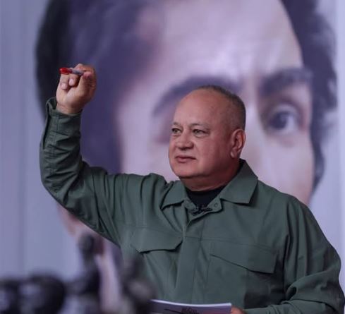 Más de mil 400 operaciones aéreas se han realizado en el país, informó Diosdado Cabello