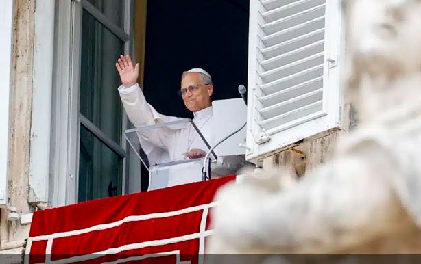 León XIV en el Ángelus: “No se puede llamar Padre a Dios y ser crueles con los demás