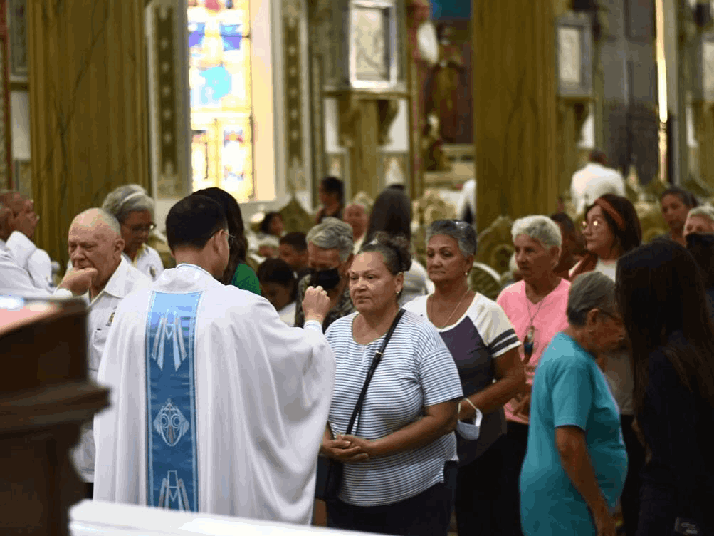 Basílica de Nuestra Señora de Chiquinquirá homenajeó a los abuelos y abuelas en su día