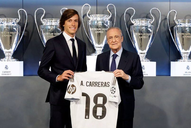 Álvaro Carreras fue presentado como nuevo fichaje del Real Madrid