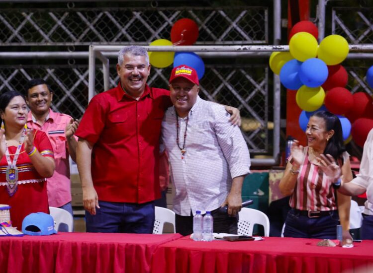 Gobernación del Zulia dotó al 100 % el equipamiento de 246 Salas de Autogobierno