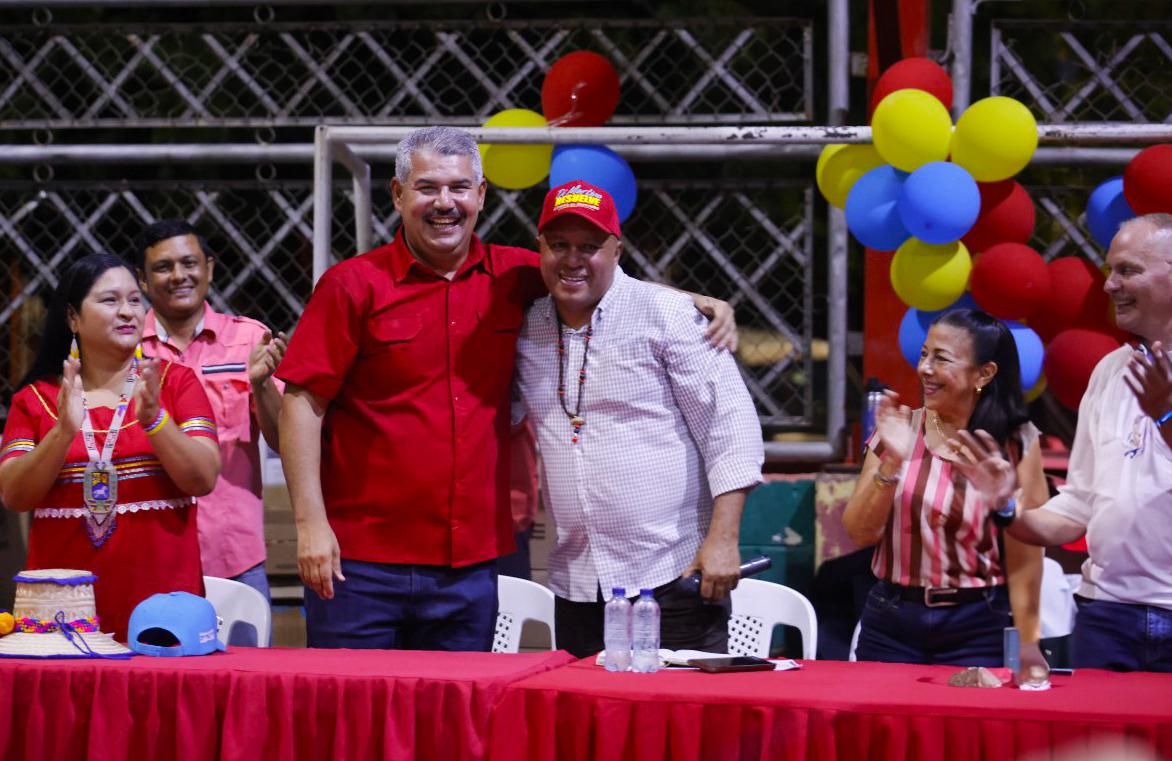 Gobernación del Zulia dotó al 100 % el equipamiento de 246 Salas de Autogobierno
