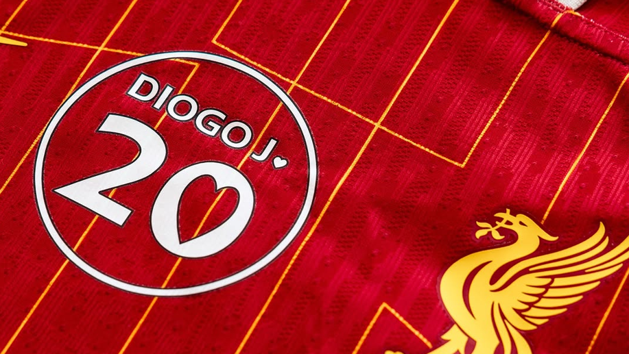Liverpool honra legado de Diogo Jota con emotivos tributos en Anfield