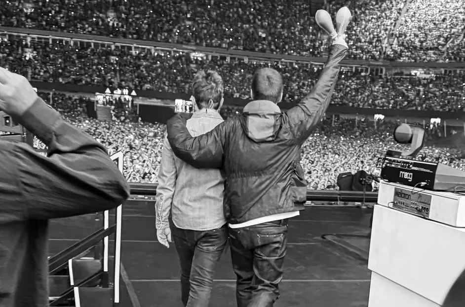Oasis se reúne en un concierto triunfal