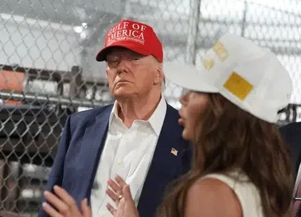 Trump inauguró Alligator Alcatraz, la prisión para inmigrantes rodeada de caimanes y serpientes