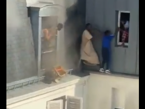 Será condecorado el hombre que rescató a seis personas durante un incendio en París