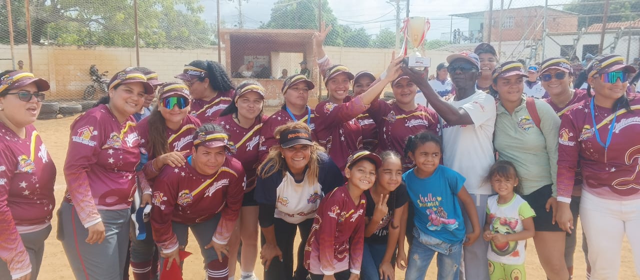 Sureñas revalidan el título en la Copa “Proyecto Deporte Soy, Siglo 21”
