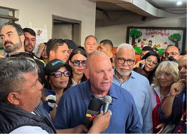 Alcalde Gian Carlo Di Martino alista anuncios sobre su nuevo tren ejecutivo