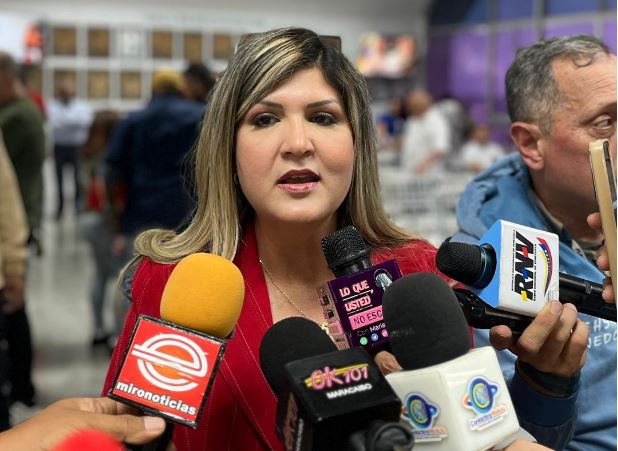 Roselyn López de Caldera: “Como un solo Gobierno entre el CNAE y el PAEZ vamos a fortalecer la alimentación de nuestros niños y niñas en cada escuela del Zulia”