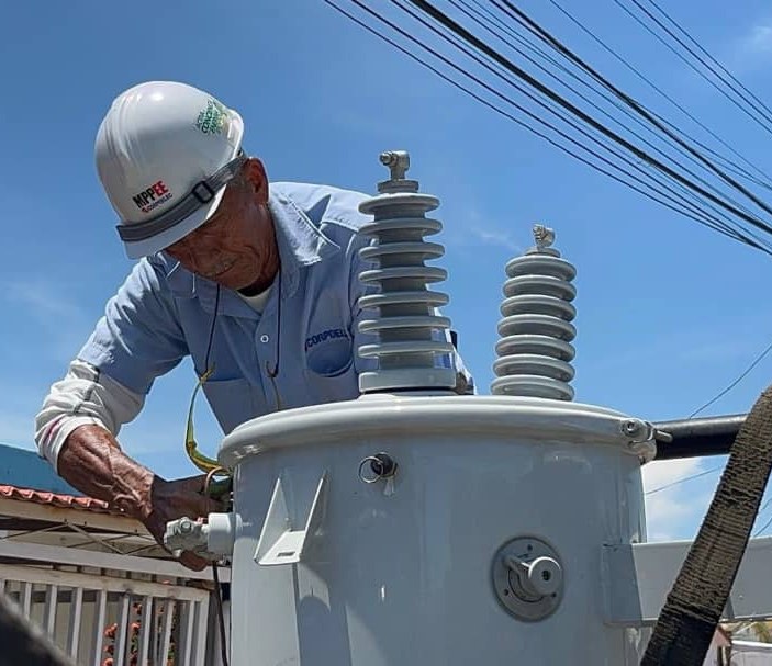 Más de mil 200 familias zulianas beneficiadas con instalación de transformadores