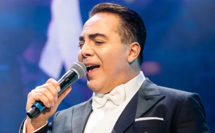 Cristian Castro se vuelve viral al explicar de nuevo qué es