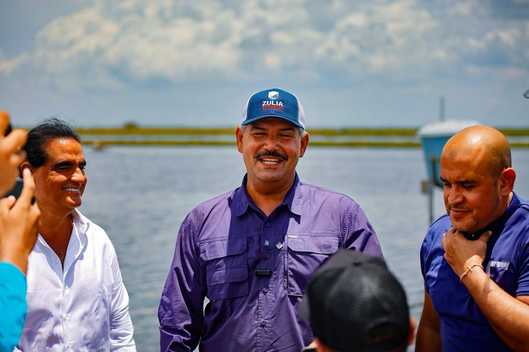 Gobierno nacional constata funcionamiento de granja de camarón Inmarlaca en la Cañada de Urdaneta