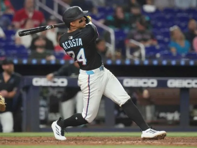 Máximo Acosta conectó su segundo imparable en Grandes Ligas por la vía del cuadrangular