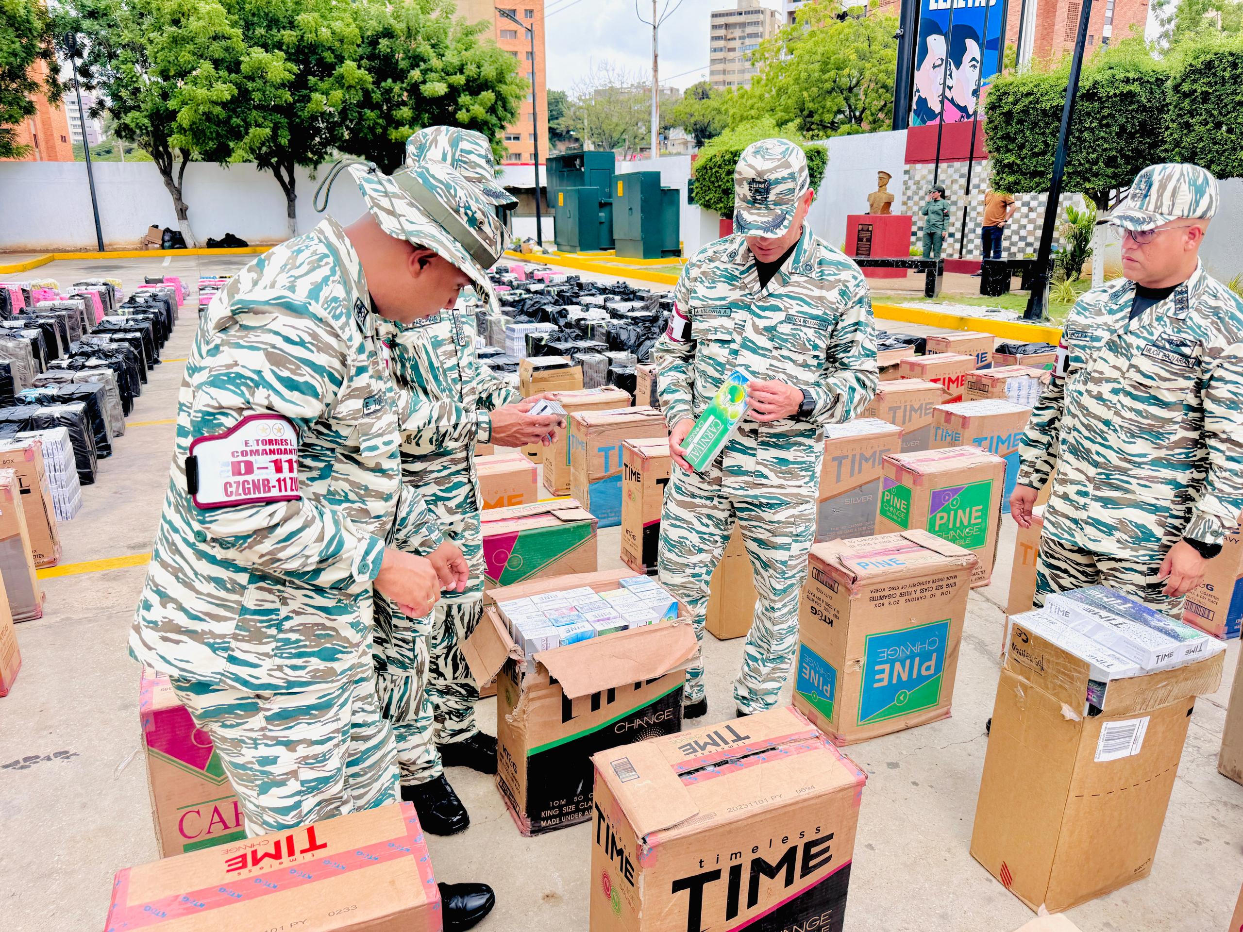Autoridades de la FANB incautaron 295 bultos de cigarro y 12 mil cajitas de chimó en Las Pulgas