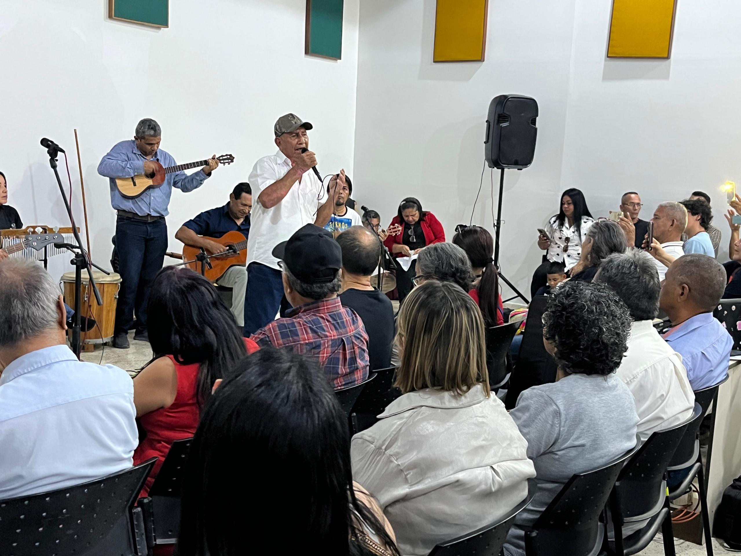 Por su rescate y legitimación: Realizan II encuentro de Decimistas del Lago de Maracaibo en la Biblioteca Pública del Zulia María Calcaño
