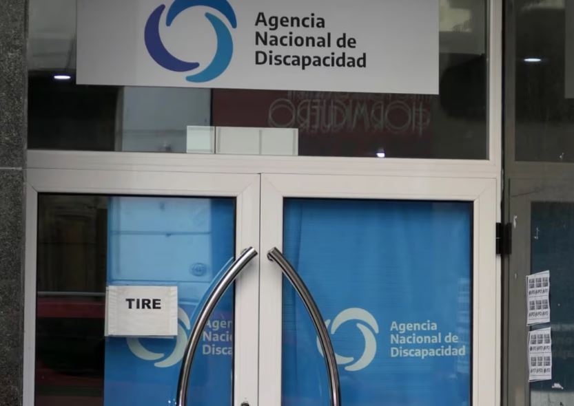 Allanaron oficinas de agencia gubernamental argentina por escándalo de corrupción