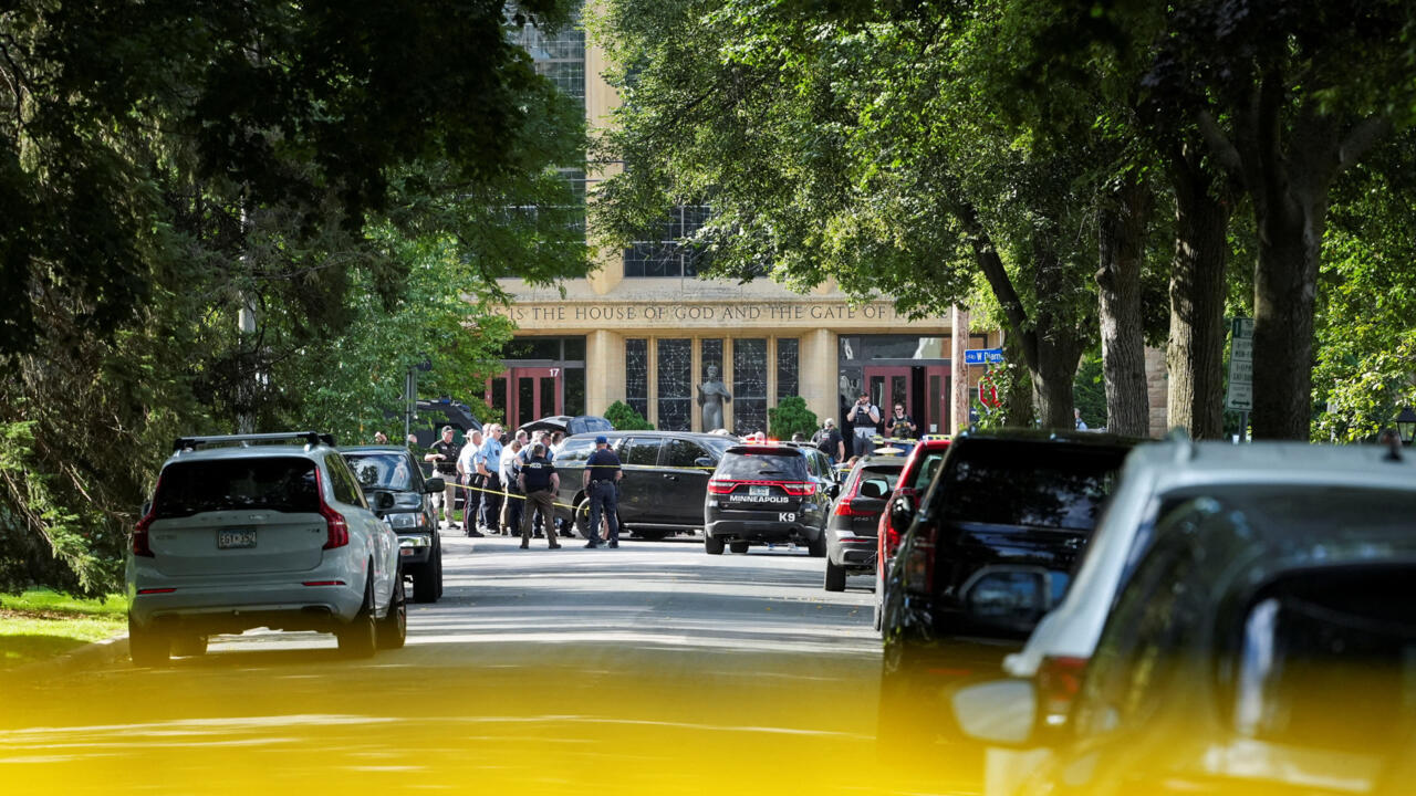 Tres muertos y 20 heridos deja un tiroteo en una iglesia y escuela católica en Minneapolis, EEUU