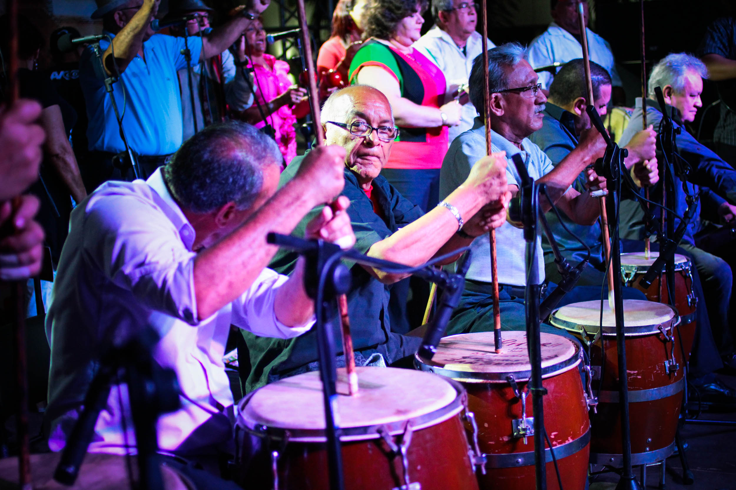 El furro: Instrumento que niega cederle su puesto al bajo eléctrico en la gaita zuliana