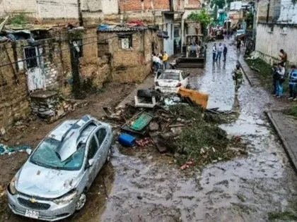 Fuertes lluvias en el centro de México provocan muerte de dos personas y un desaparecido